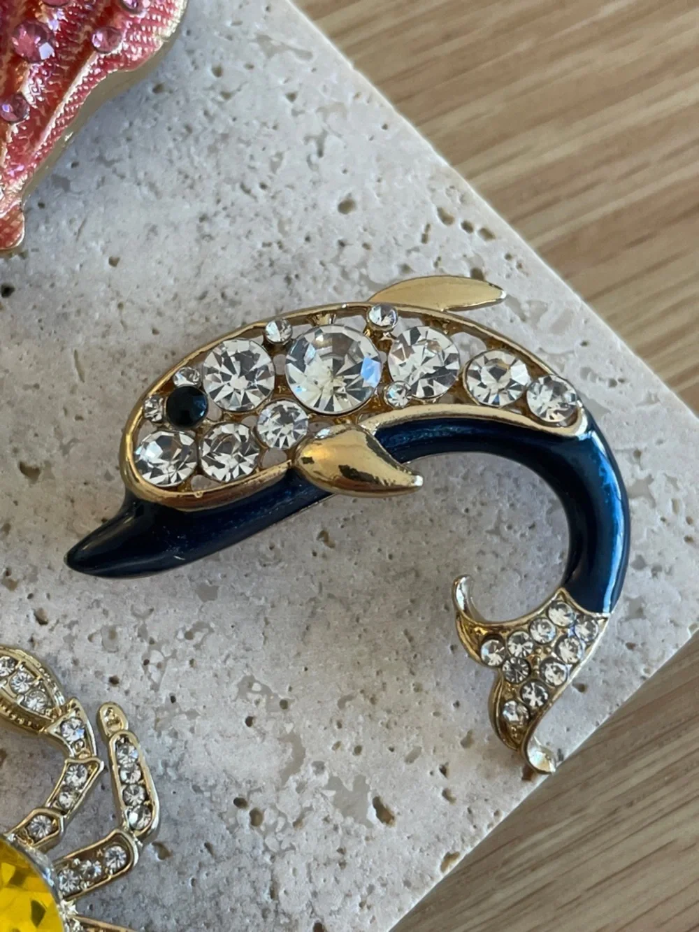 Sea Life Brooch Bundle Crab Fish Coastal Resort Vacation Jewelry Summer Accessor